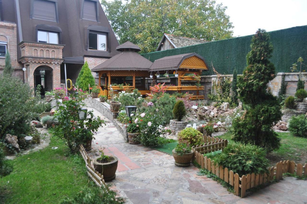 Каштел Pancevo 호텔 외부 사진
